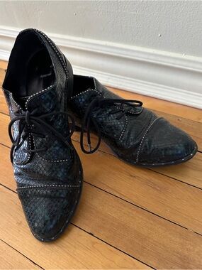 Eram embossed snakeskin Derby Shoes